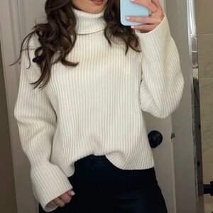 H&M Cream Ribbed Turtleneck Sweater